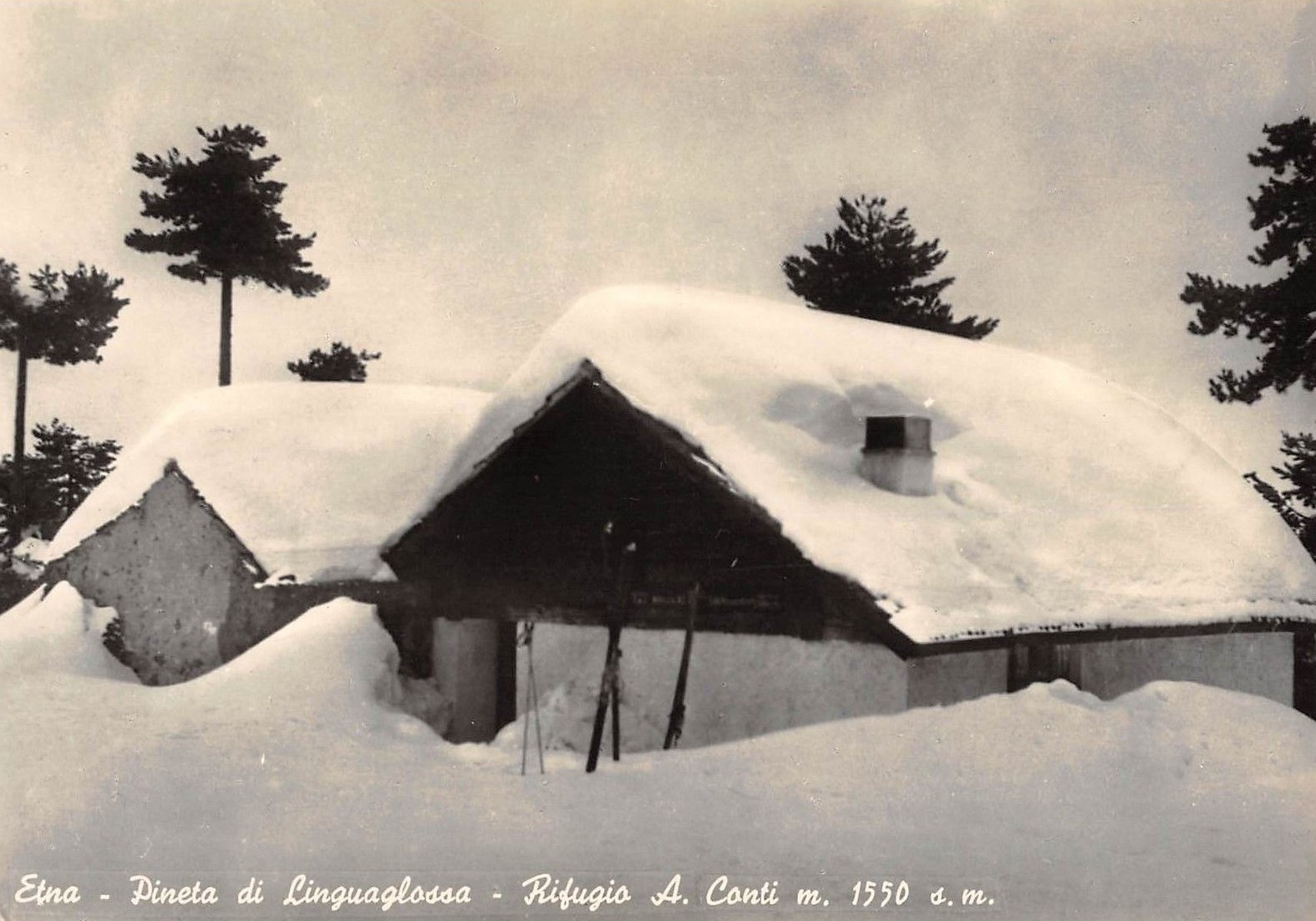 Conti Attilio (Rifugio) già Rifugio SUCAI a Linguaglossa